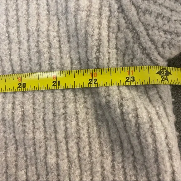 Zara size small light grey oversized chunky knit turtleneck sweater - Picture 9 of 9